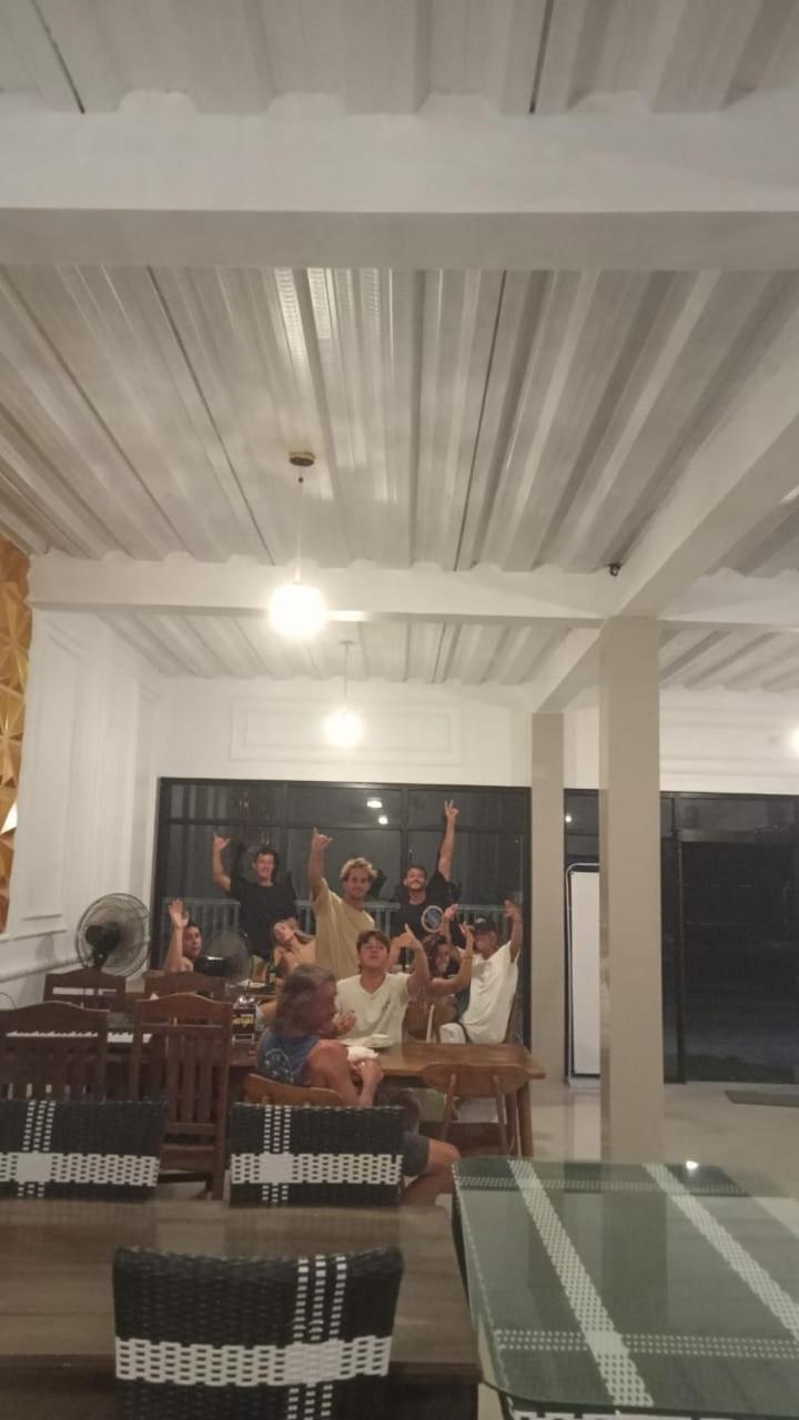Sapu Nyapah Losmen Syariah Tanjung Setia Biha Esterno foto